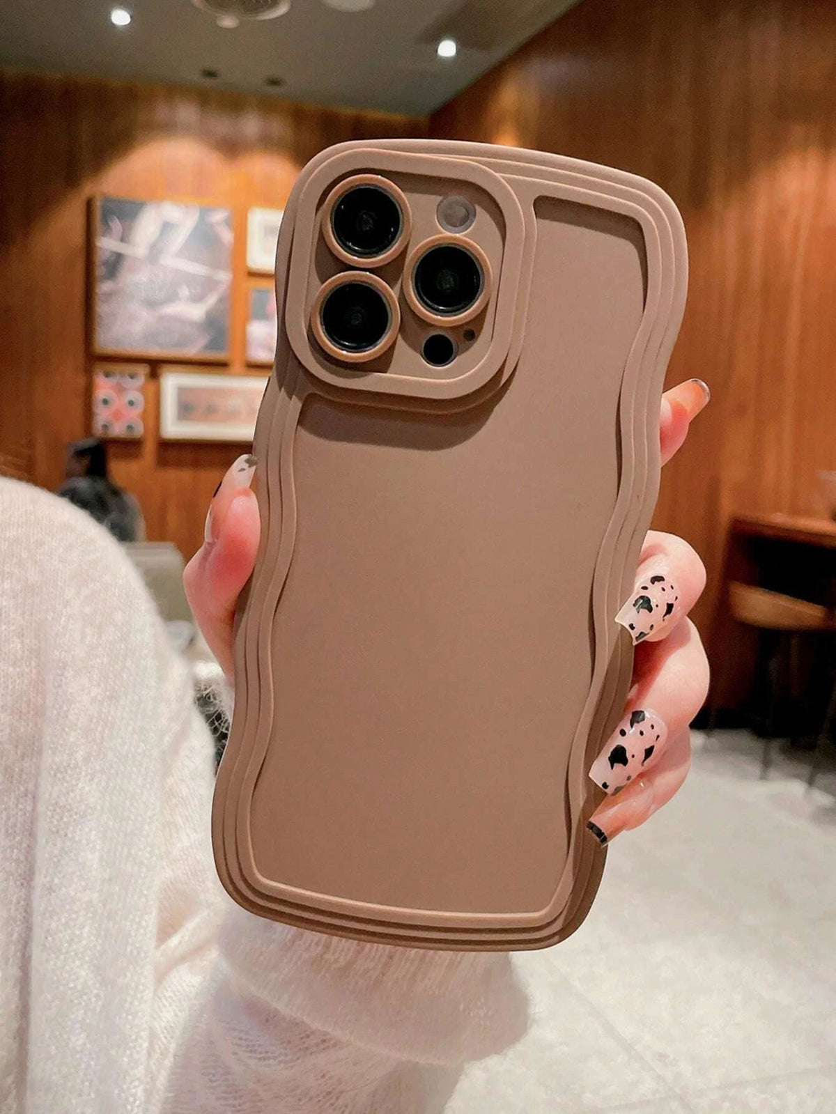 Solid Wavy Frame Anti-fall Phone Case Compatible With iPhone