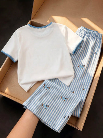 Short Sleeve Top Paired With Vertical Striped Long Pant