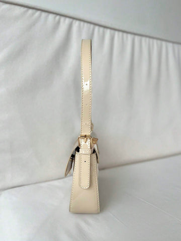Vintage-Style Red Vixen Box Bag