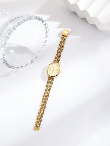 Vintage Oval Watch With Exquisite Small Dial