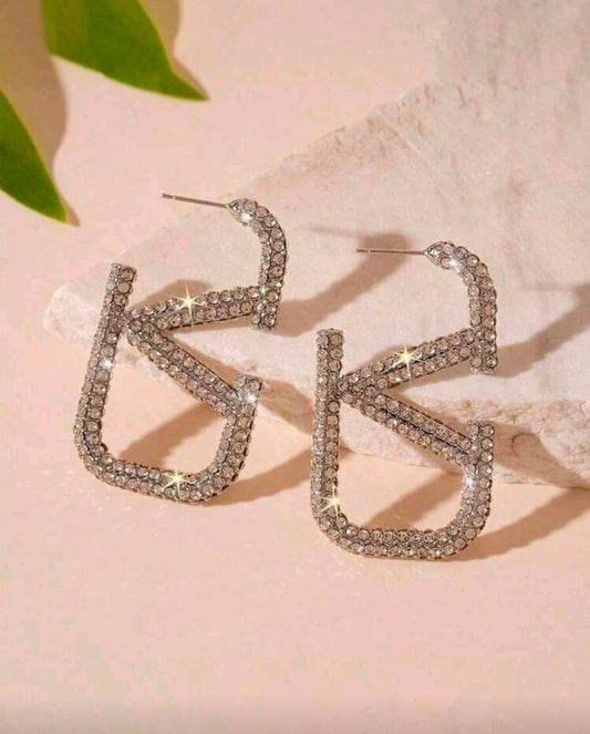 1 Pair Luxury Diamond Encrusted Geometric Letter Stud Earrings