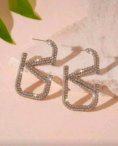 1 Pair Luxury Diamond Encrusted Geometric Letter Stud Earrings