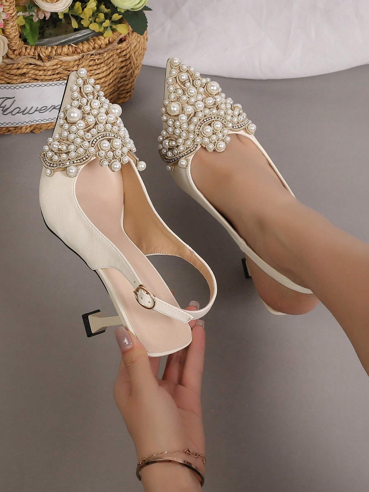 Women Rhinestone & Faux Pearl Decor Point Toe Pyramid Heeled Pumps