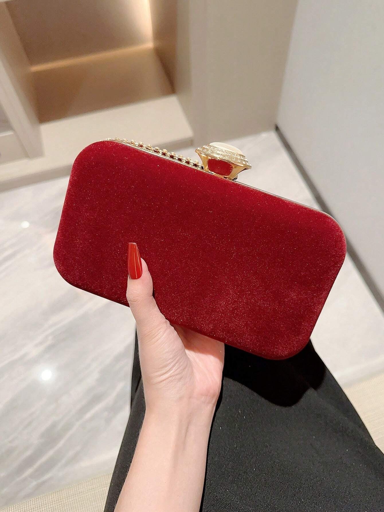 Women's Fashion Velvet Box Clutch Bag With Shimmering Rhinestone Decoration For Evening, Party, Wedding, And Dance