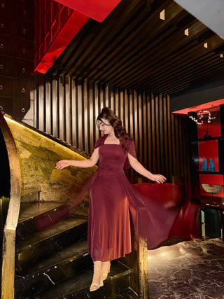Shawl sleeve Elegant dress