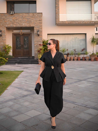 Gathered waist metal button blouse