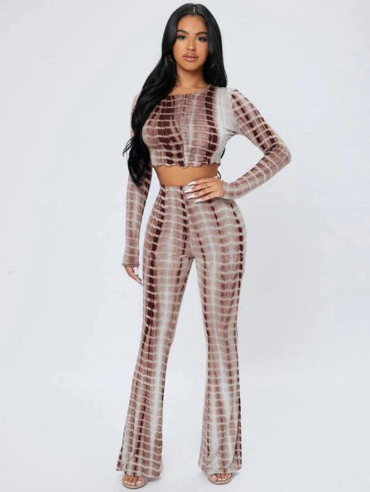 PETITE Tie Dye Lettuce Trim Crop Top & Flare Leg Pants