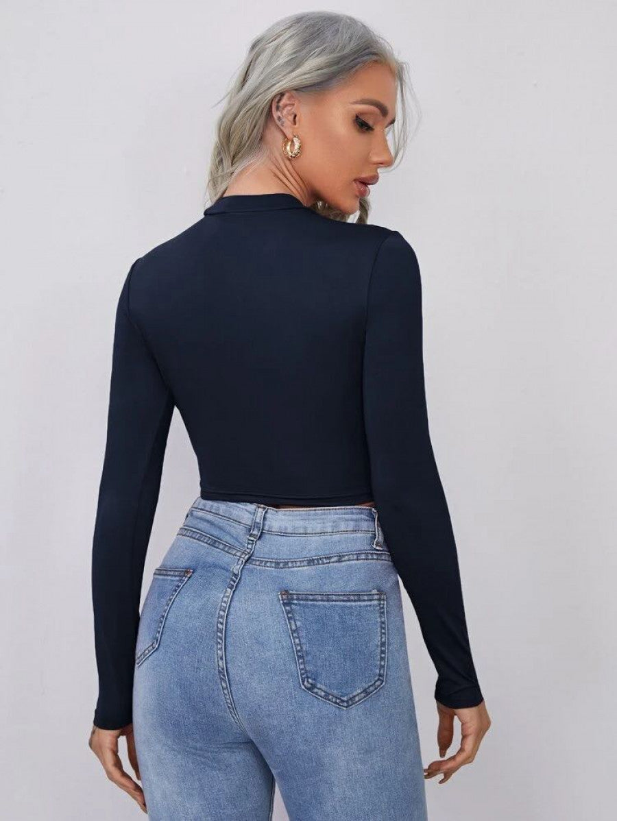 Felegant Form-Fitting Mock Neck Crop Top