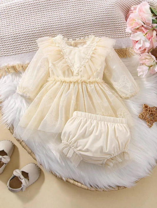 Newborn Contrast Mesh Ruffle Trim Dress And Shorts Photography Prop