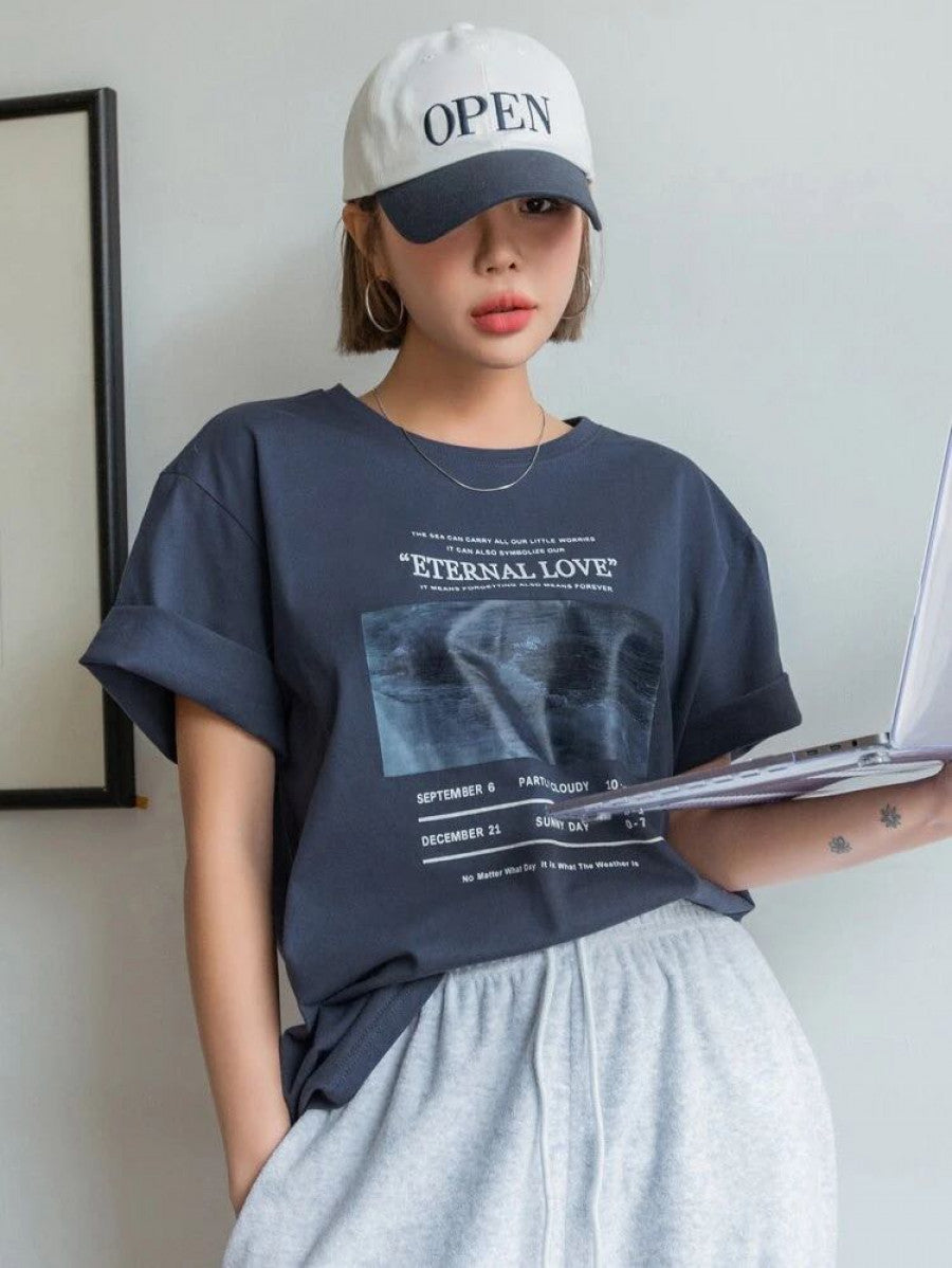 DAZY Slogan Graphic Drop Shoulder Tee