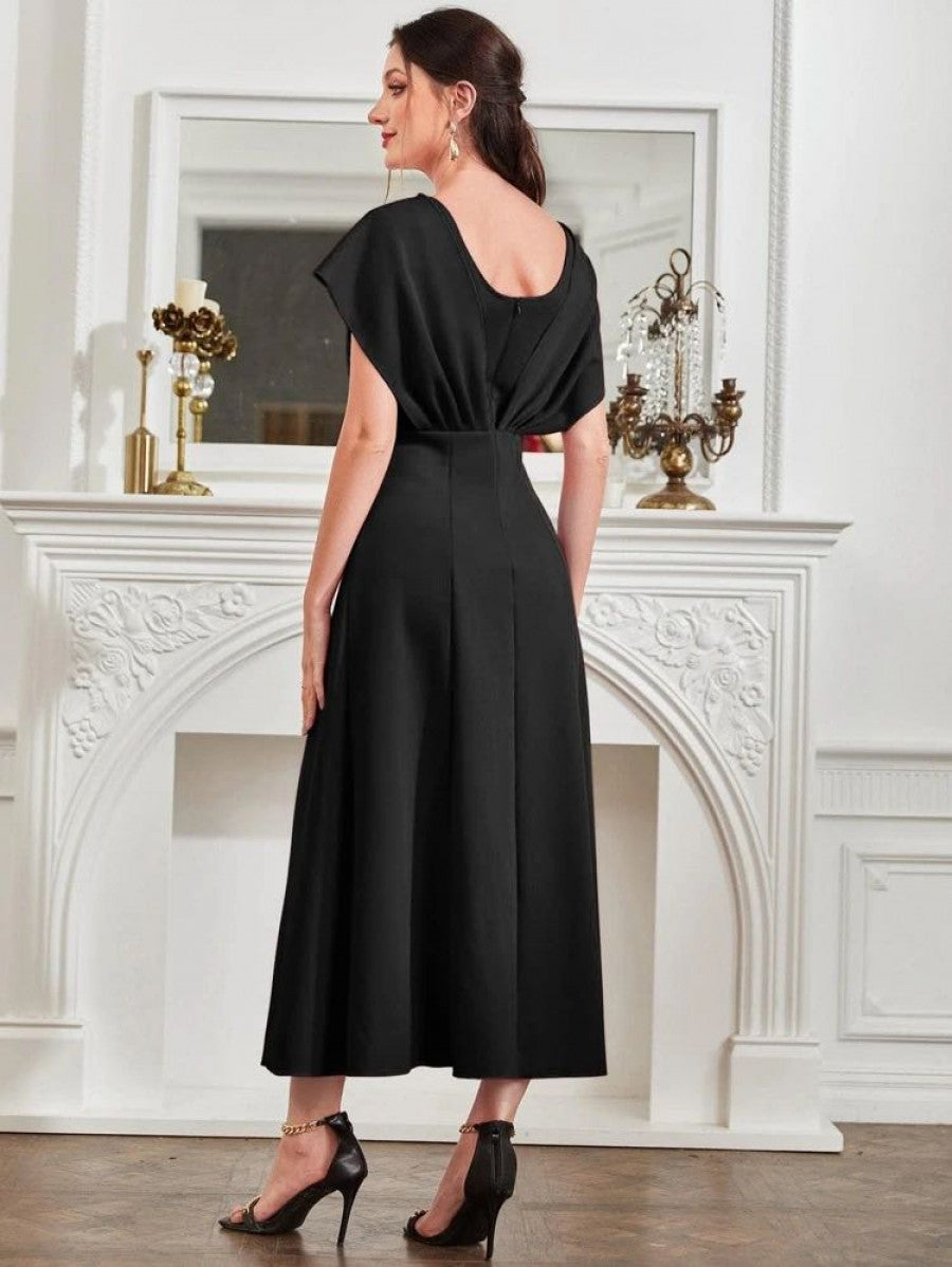 Solid Fold Pleated Detail A-line Dress