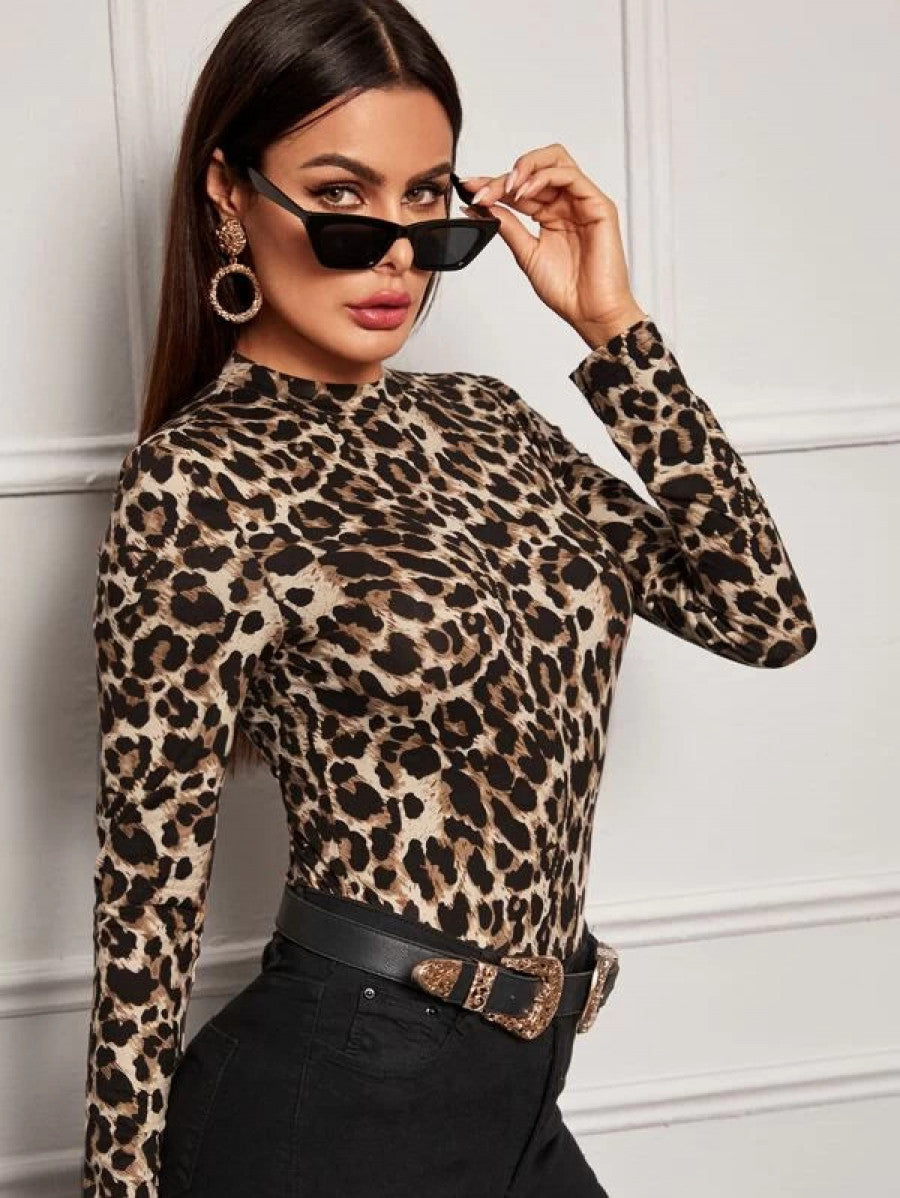 Mock-neck Form Fitted Leopard Tee